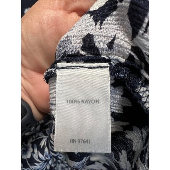 J Jill Floral Short Sleeve Blouse 100% Rayon  Woman's size Large - Picture 4 of 5